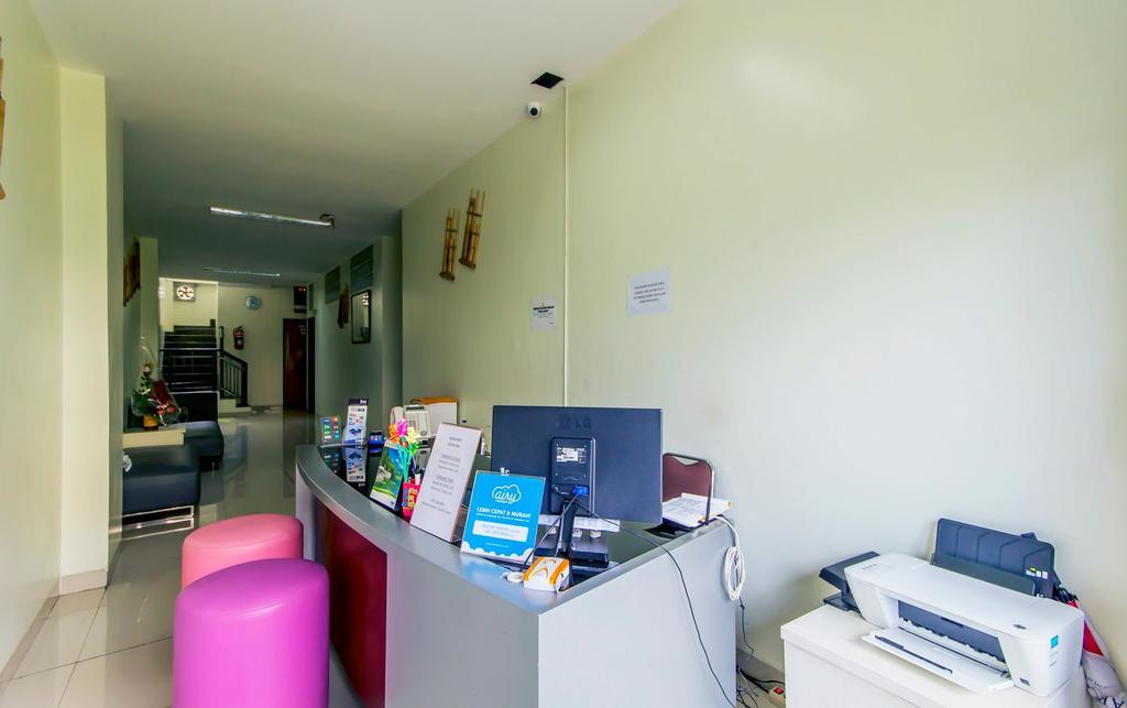 Asoka Inn Bandung Bagian luar foto