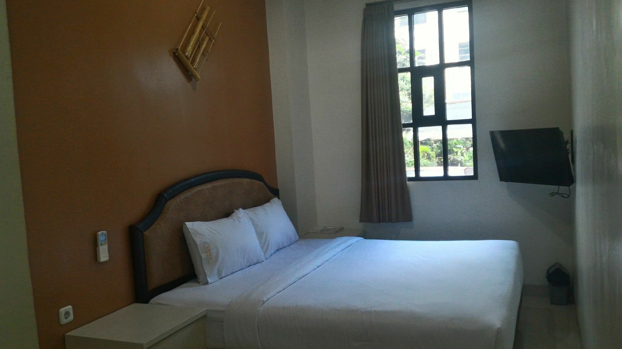 Asoka Inn Bandung Bagian luar foto