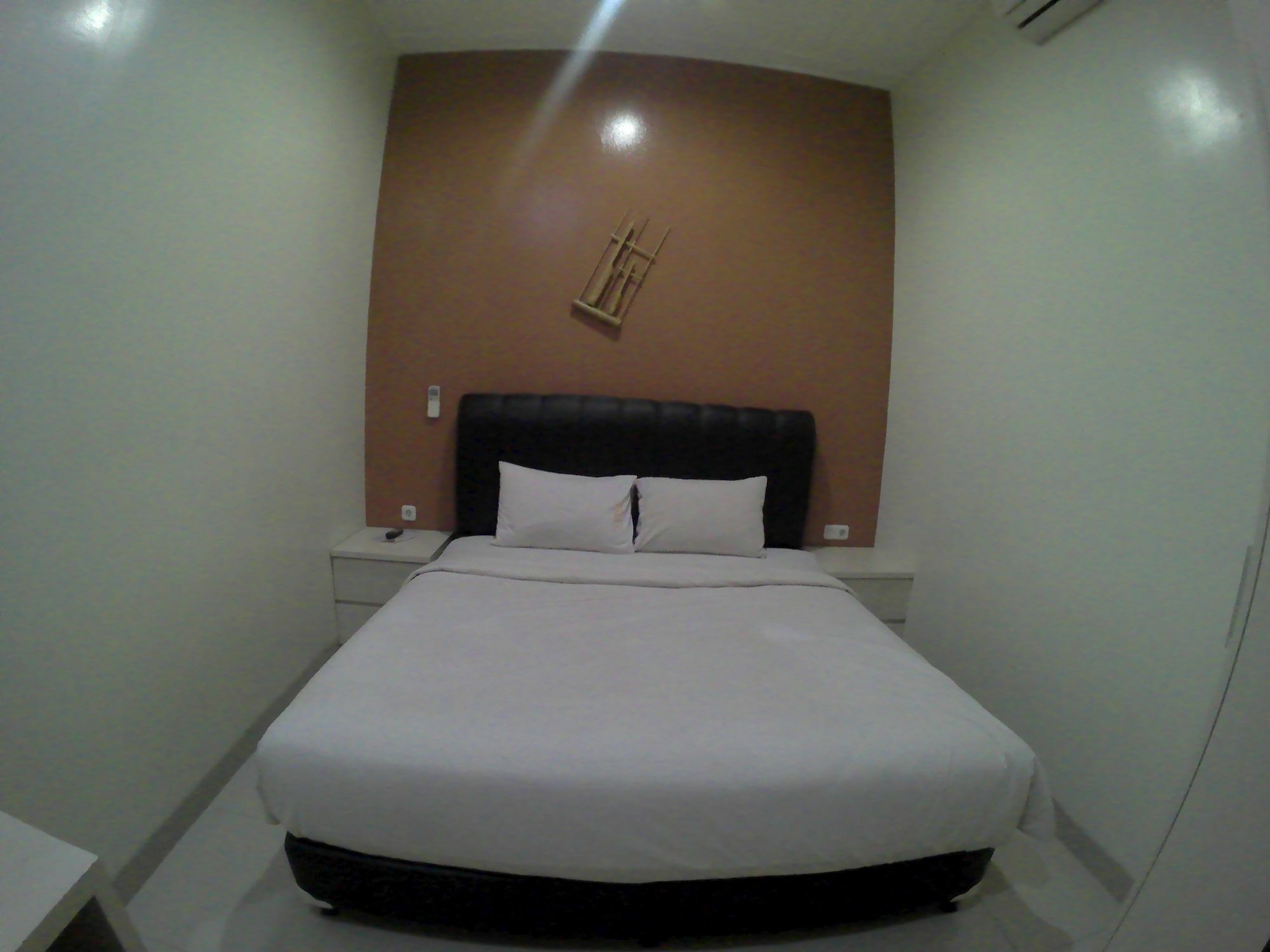 Asoka Inn Bandung Bagian luar foto